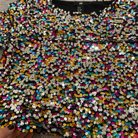 H&M Sequin Crop Top - Picture 5 of 9